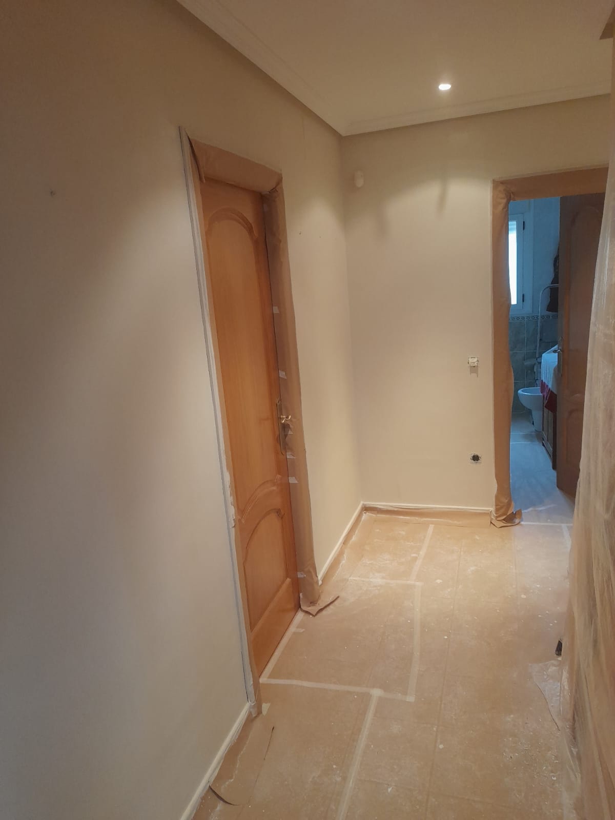 Trabajo profesional de pintura interior en vivienda